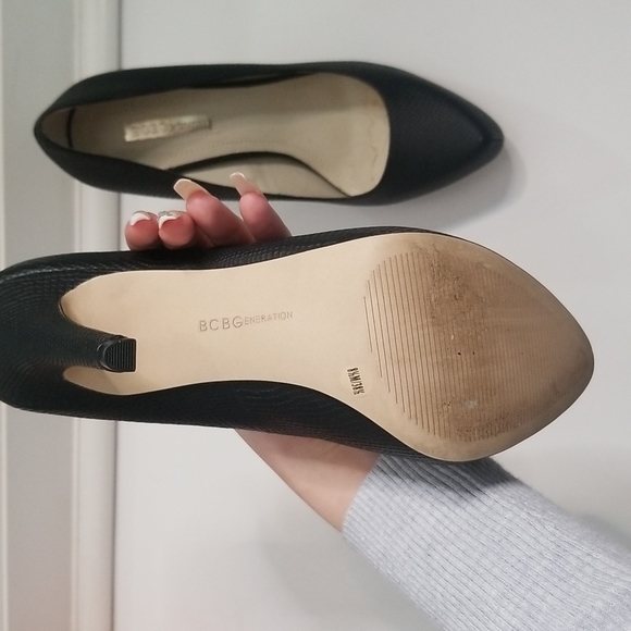 4) BCBGENERATION python stilettos - Picture 5 of 9